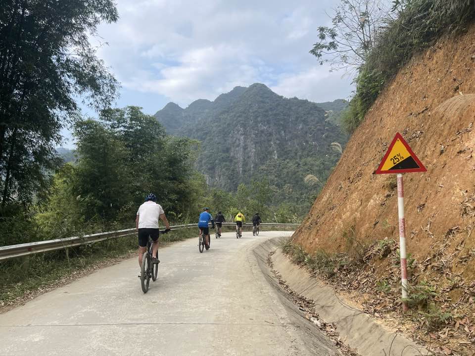 Mai Chau Cycling Map: Explore Scenic Cycling Routes in Vietnam